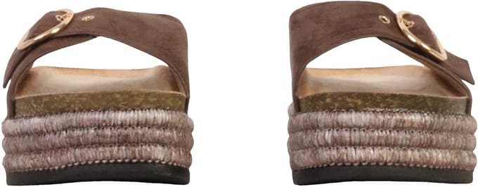 Sandalen met sleehak om gewoon aan te trekken