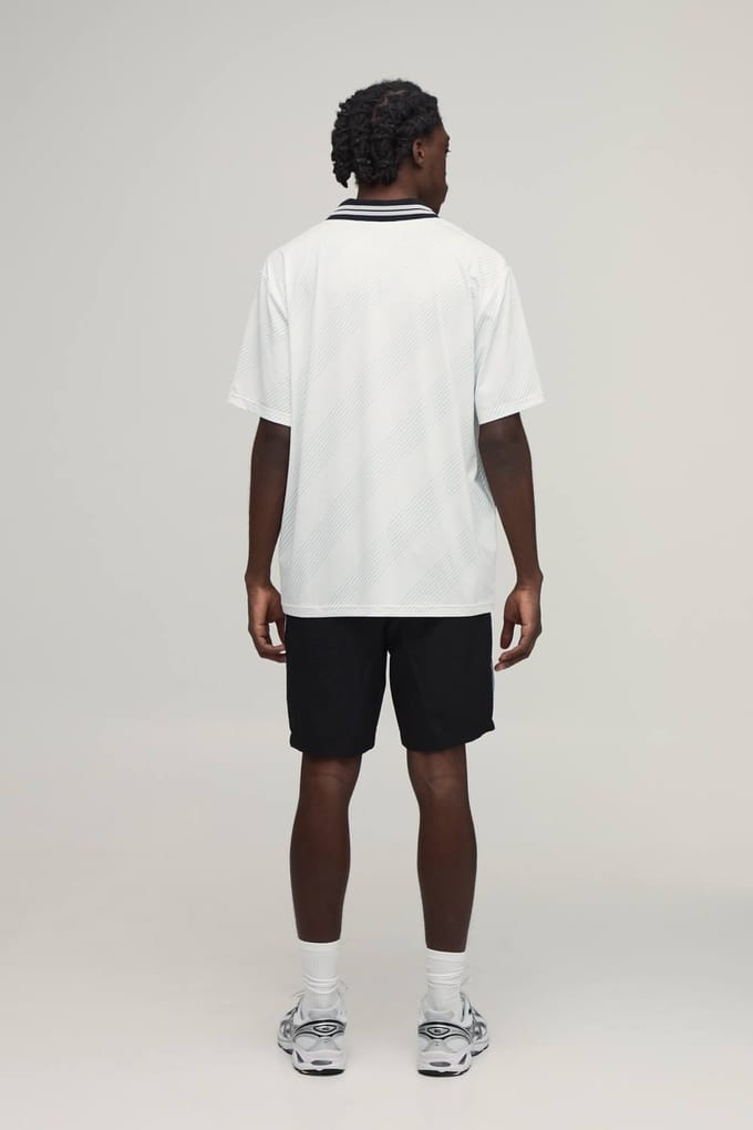 Ontspannen Pasvorm Kleurblok Middellange Nylon Shorts | Black | Size Medium