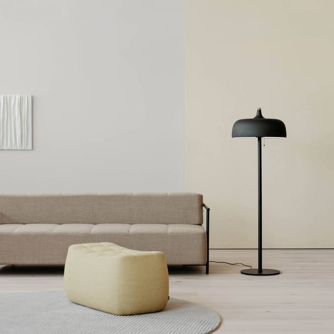 Northern Acorn Vloerlamp Mat Zwart