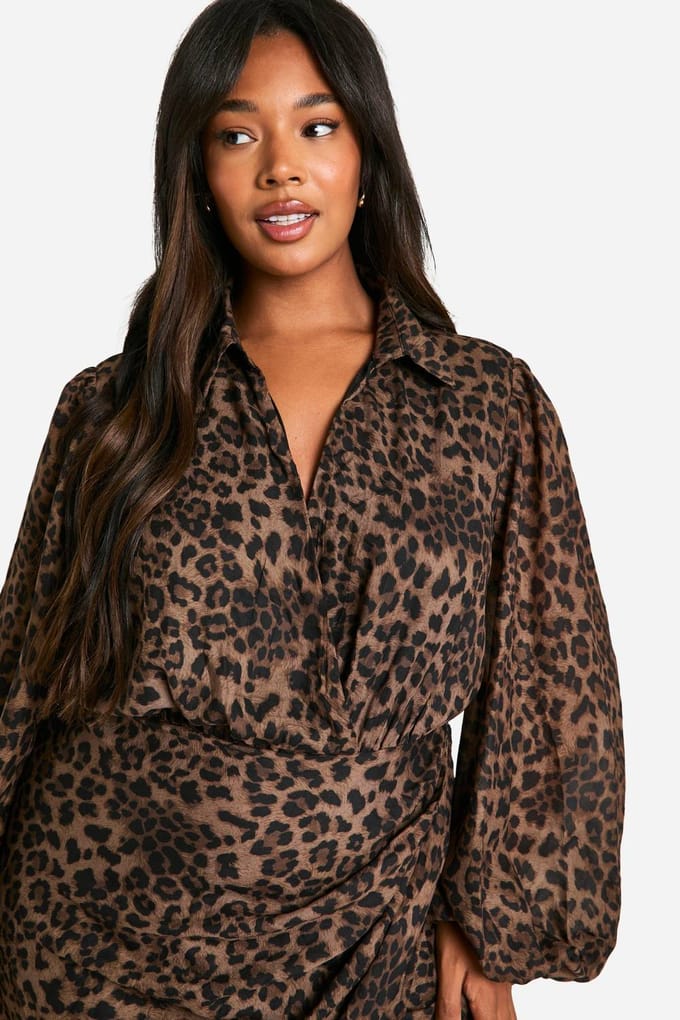 boohoo Dames Plus Luipaardprint Blouson Mouw Wikkeljurk | Leopard | Maat: 28