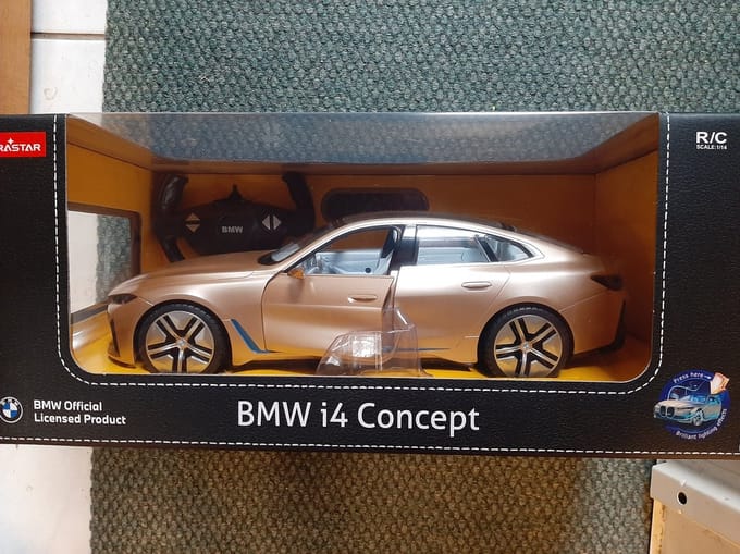 RC BMW i4 Concept 1 : 14