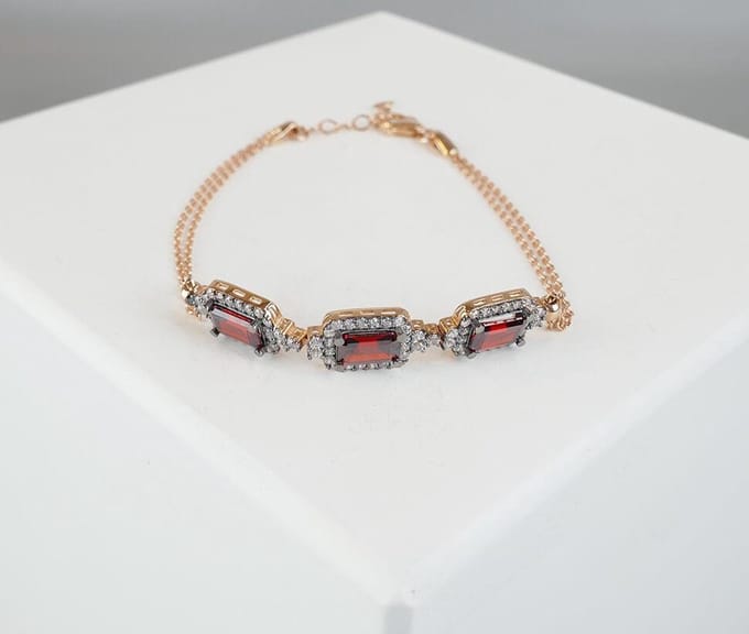 Christian synthetische robijn armband