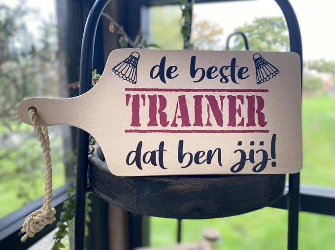 Creaties van Hier - serveerplankje - trainer badminton - 35 cm - hout