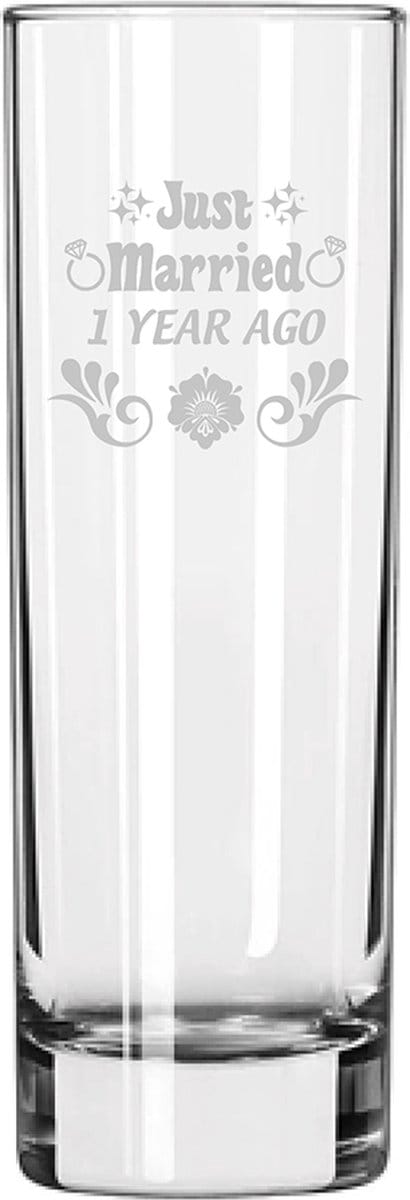 Gegraveerde longdrinkglas 22cl Just Married 1 year ago