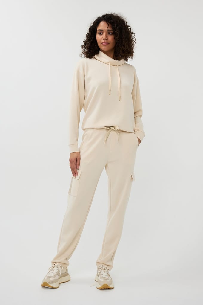 EsQualo Sweater Turtleneck Modal Ivory Maat: S | Sweaters Outlet | Dames | Beige