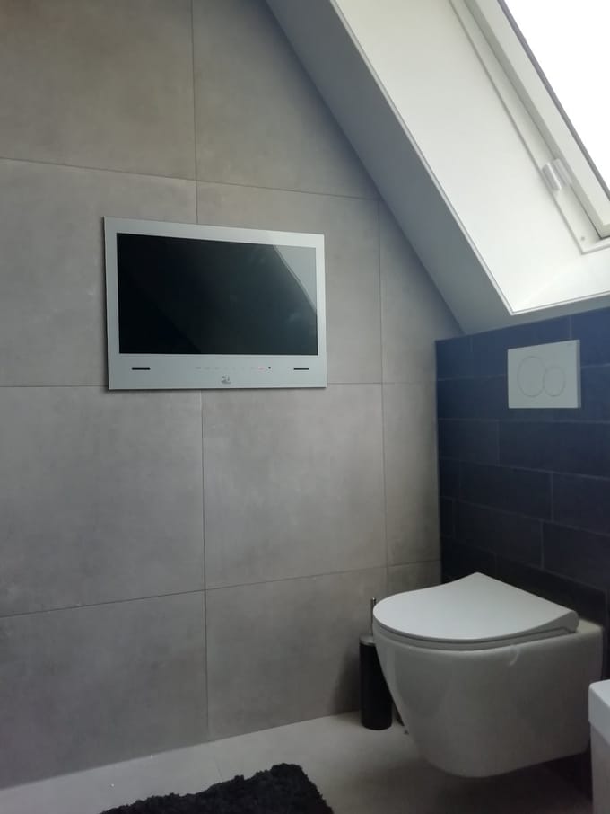 Badkamer TV SplashVision ESI-27 - Android Smart LED GOOGLE TV / Zilvergrijs