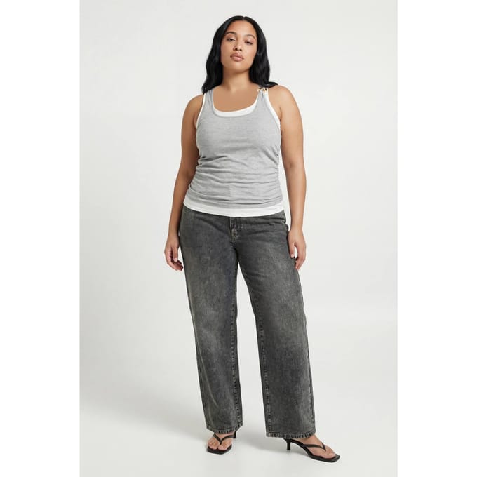 boohoo Dames Plus Geribbeld Gelaagd Vest Met Gouden Biesje | Grey | Maat: 18