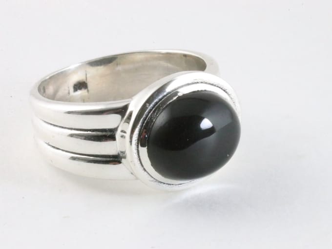 Zware zilveren ring met onyx - maat 19