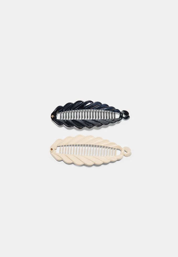 Stradivarius Set van 2 bananenbontklemmen met golven  Zwart OS