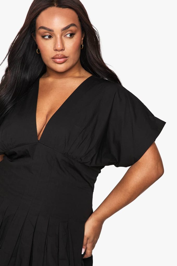 boohoo Dames Plus Poplin Gepanelleerde Bubbelzoom Mini-jurk | Black | Maat: 26