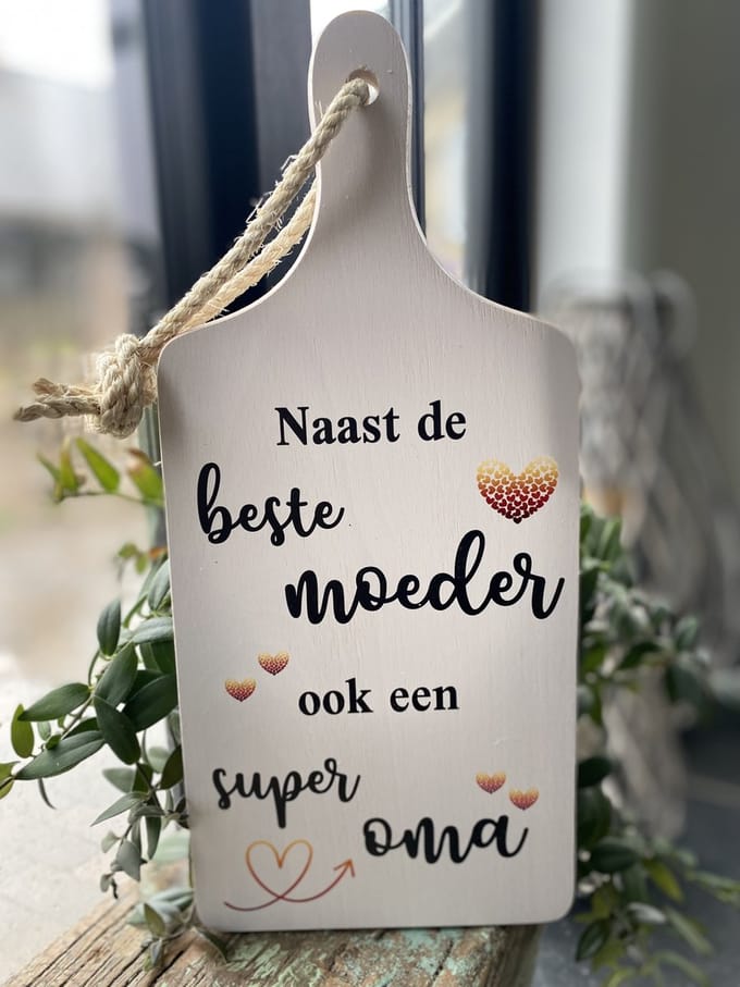 Creaties van Hier - serveerplankje - mama - 35 cm - hout - moederdag cadeautje