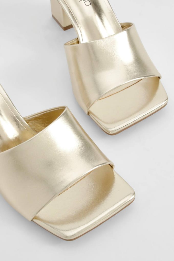 boohoo Dames Wide Fit Low Block Heeled Mules | Goud | Maat: 38