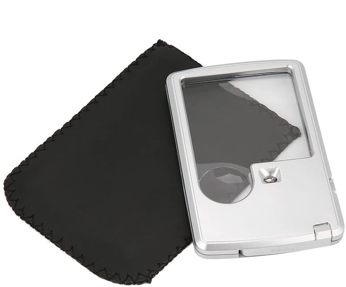 Dailygoods - Vergrootglas met LED Licht en Lederen Tas