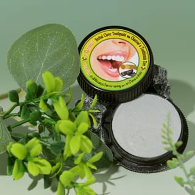 Rasyan - Herbal Clove Toothpaste with Charcoal & Toothbrush Tree 25g