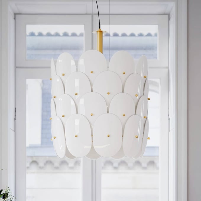 By Rydéns By Rydens hanglamp Omlott, messing/wit, Ø 50 cm