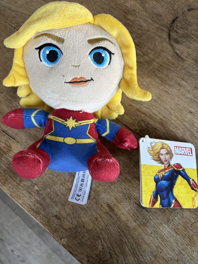 Disney Pluche Captain Marvel 16cm
