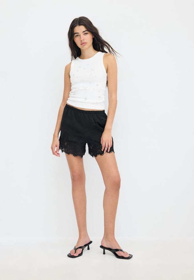 Stradivarius Satijnen short in lingeriestijl  Zwart S
