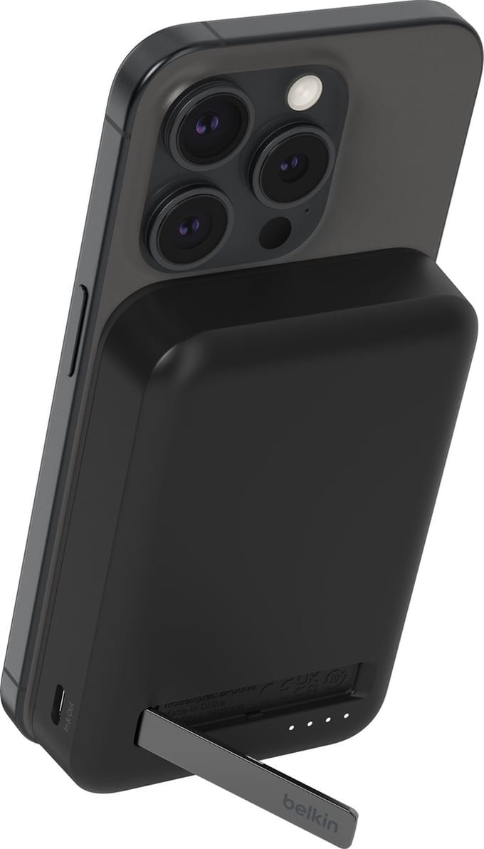 Belkin BoostCharge Pro wireless power bank - magnetic with Qi2 - magnetic 24 pin USB-C - 15 Watt