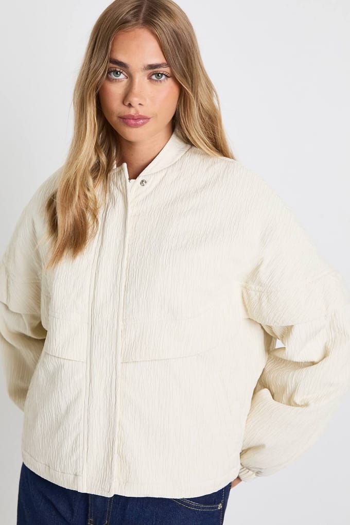 boohoo Dames Textuurrijk kraagloos bomberjack | Creme | Maat: 38