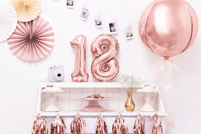 Folie ballon nummer 8 - 35cm Roségoud (1 stuks) - PartyDeco