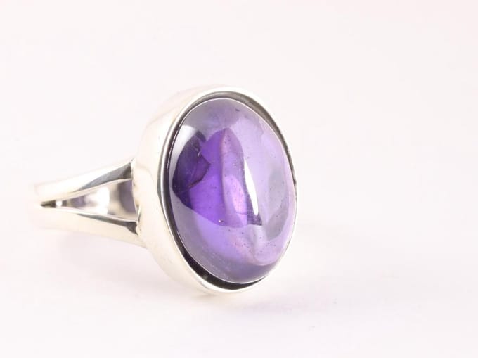 Zilveren ring met amethist - maat 16