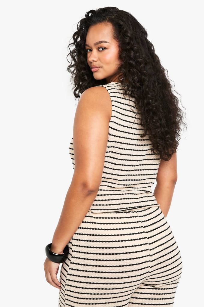 boohoo Dames PLUS STREEP GERIBBELDE TOP | Ecru | Maat: 46