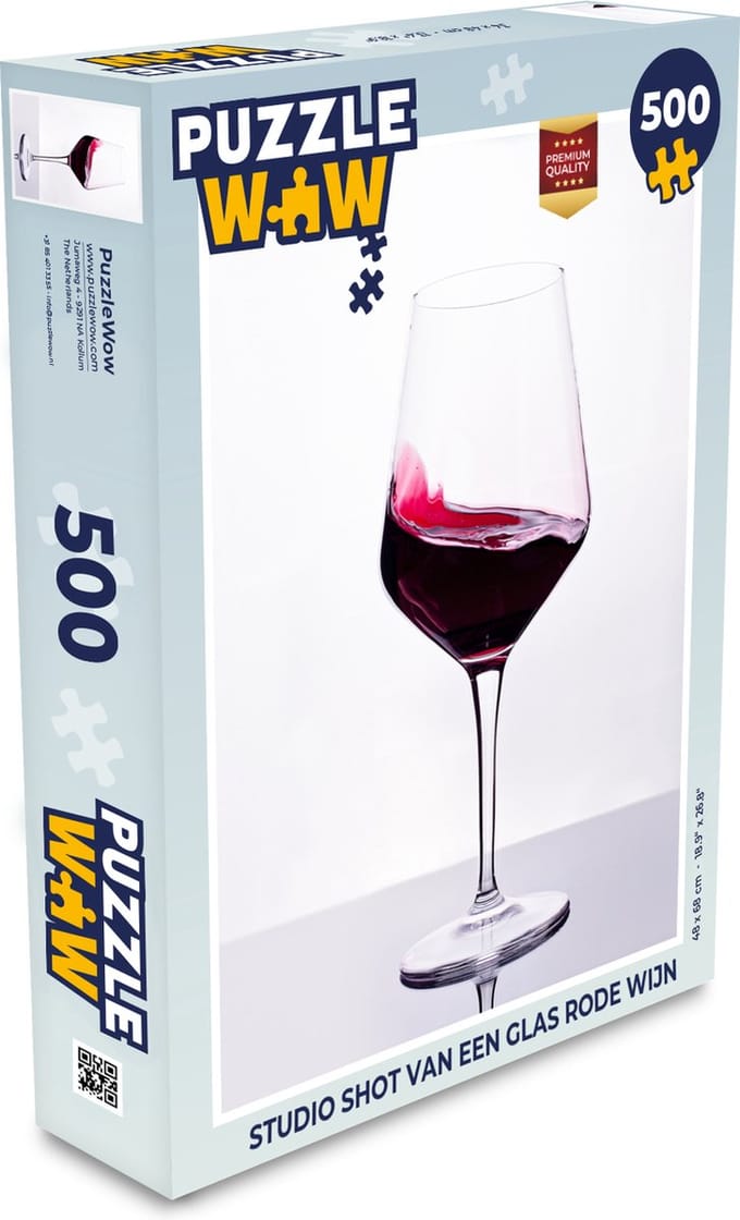Puzzel Studio shot van een glas Rode wijn - Legpuzzel - Puzzel 500 stukjes