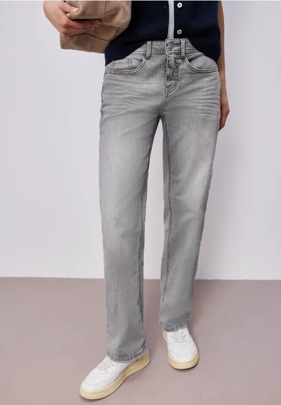 Straight Legs jeans