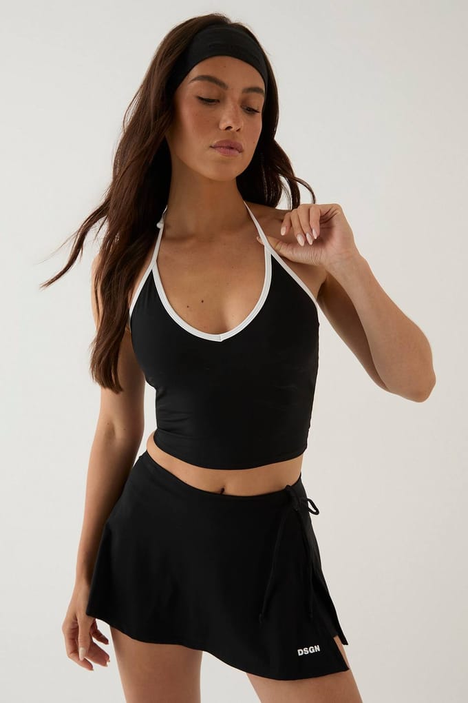 Dames Dsgn Studio Sculpt Top Met Halternek En Contrasterende Biesjes | Zwart | Maat: Large