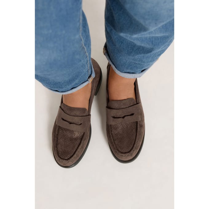 Yours Bruine Geweven Loafers Met Reliëf In Brede Epasvormsize 40E