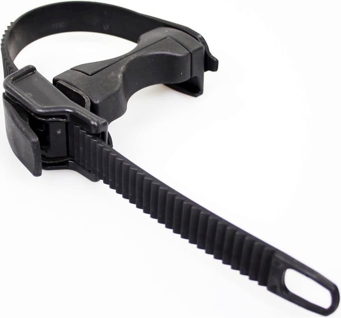 Pochette met gereedschap onderdelen voor wieldeur Thule EuroClassic G6