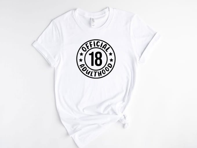 Lykke Official Adulthood | 18 Jaar | Dames - Heren - Unisex | Katoen | Wit | Maat M