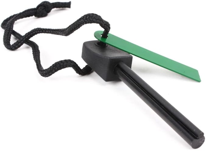 Zyrex® Fire kit - Firesteel - Vuurmaker - Groen en zwart - 11cm x 1cm x 1cm