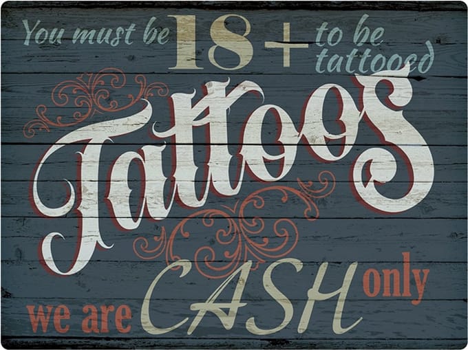 Signs USA - retro wandbord - dibond - Tattoos 18+ - 33 x 44 cm