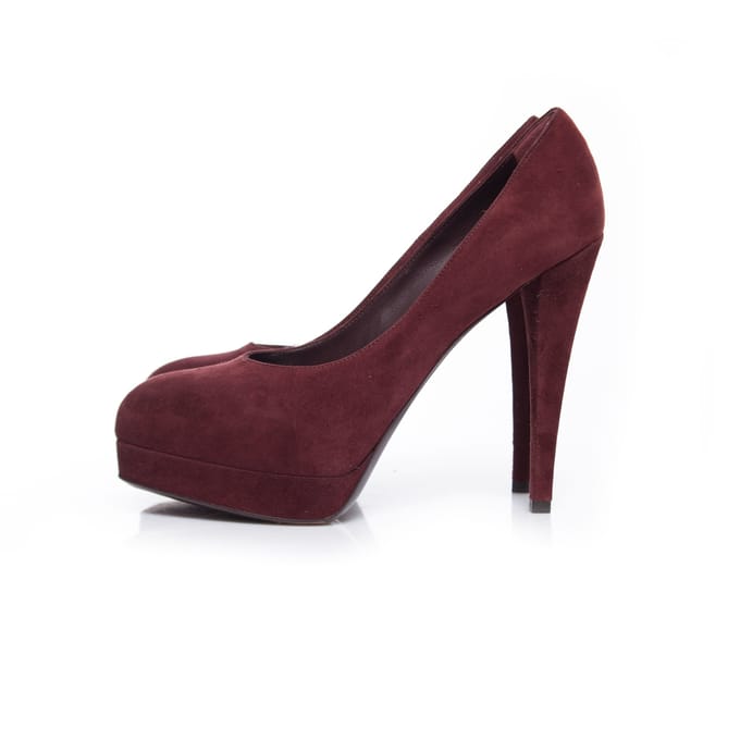 Yves Saint Laurent Gaby suède pumps