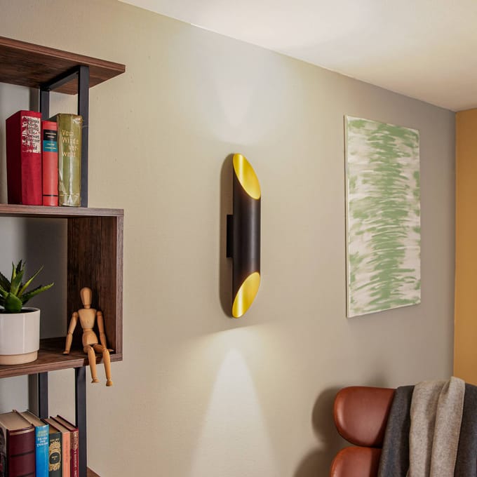Bega Studio Line wandlamp Cut 28W zwart/messing