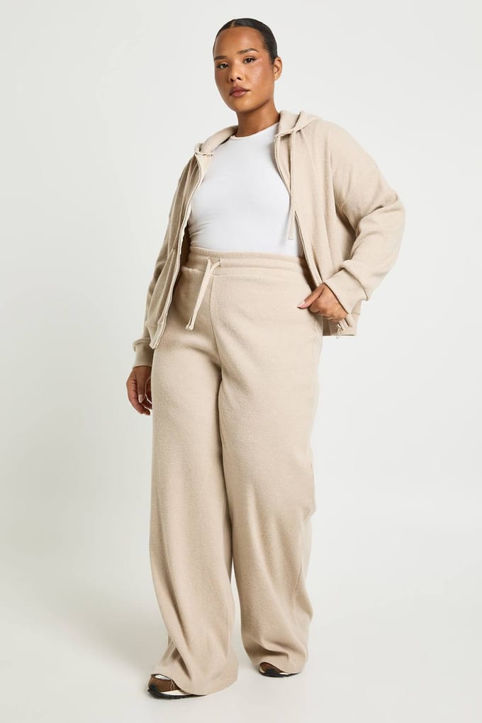boohoo Dames Plus Gebreide Rib Jogger met Wijde Pijp | Steen | Maat: 48