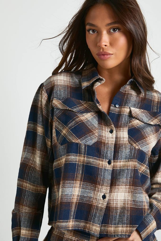 boohoo Dames Checkprint longline boxy crop shirt | Brown | Maat: 6