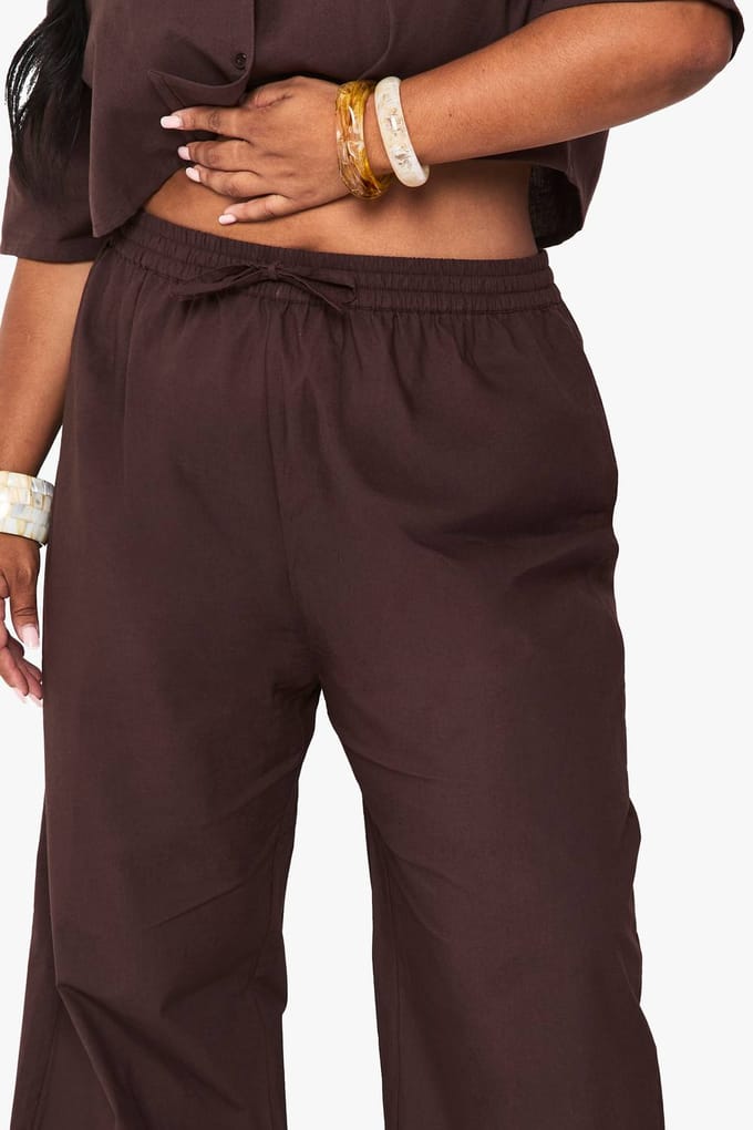 boohoo Dames Plus Linnen Langslank Crop Shirt & Broek Co-ord | Black Chocolate | Maat: 52