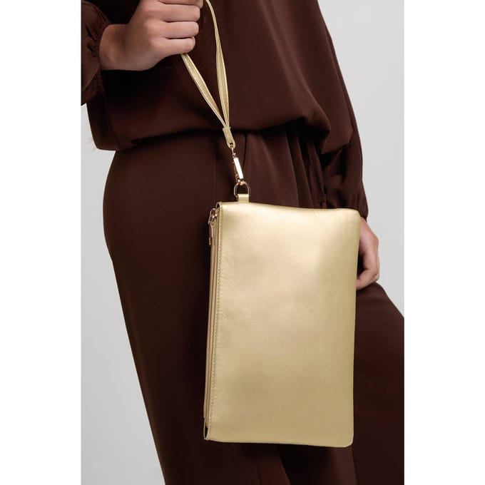 boohoo Dames Basic Zip Top Clutch Bag | Goud