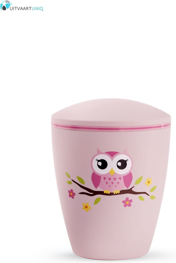 Kinder urn uil op tak roze - bio