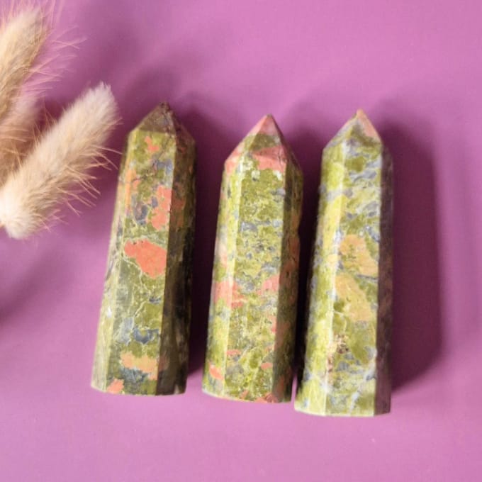Edelsteen Unakite Toren (8–10 cm) Balans • Groei • Emotionele Heling