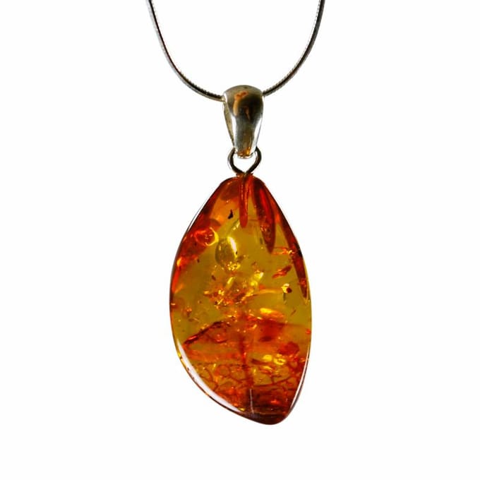 Pendentif ambre cognac - Bijoux en ambre de la Baltique brown