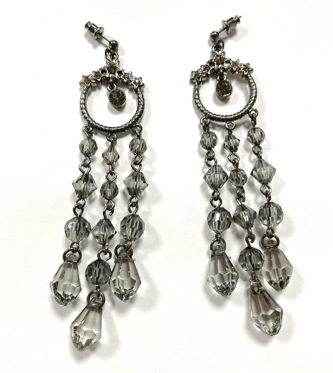 Oorhangers - Grijze kralen - 10 Centimeter - Met strass steentjes - Damesdingetjes