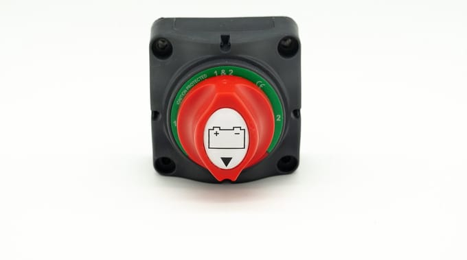 Accu hoofdschakelaar 2 accu's 12v - 24v -48v 200A