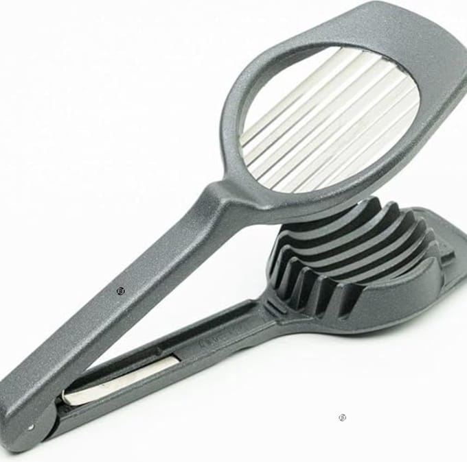 Equivera Eiersnijder - Eiersnijer - Eier Snijder - Eiersnijders - Champignonsnijder - Keukenbenodigdheden - Keuken Accessoires - Eiergereedschap - Egg Slicer
