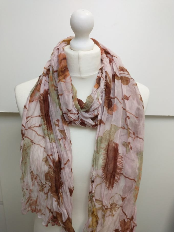 Lange dames sjaal Clary gebloemd motief roze bruin geel groen