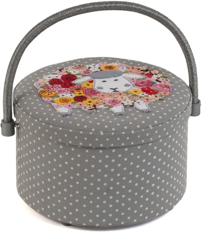 Round Sewing Box Knitty Sheep - Appliqué Design Nom.: 42021299