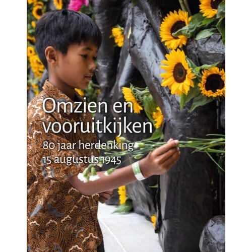 Omzien En Vooruitkijken - Ricci Schelfwacht