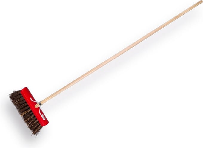 Bezem 30 cm rood gelakt met steel